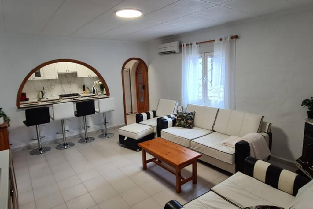 Tropical Paradise Villa In Torrevieja Exteriör bild