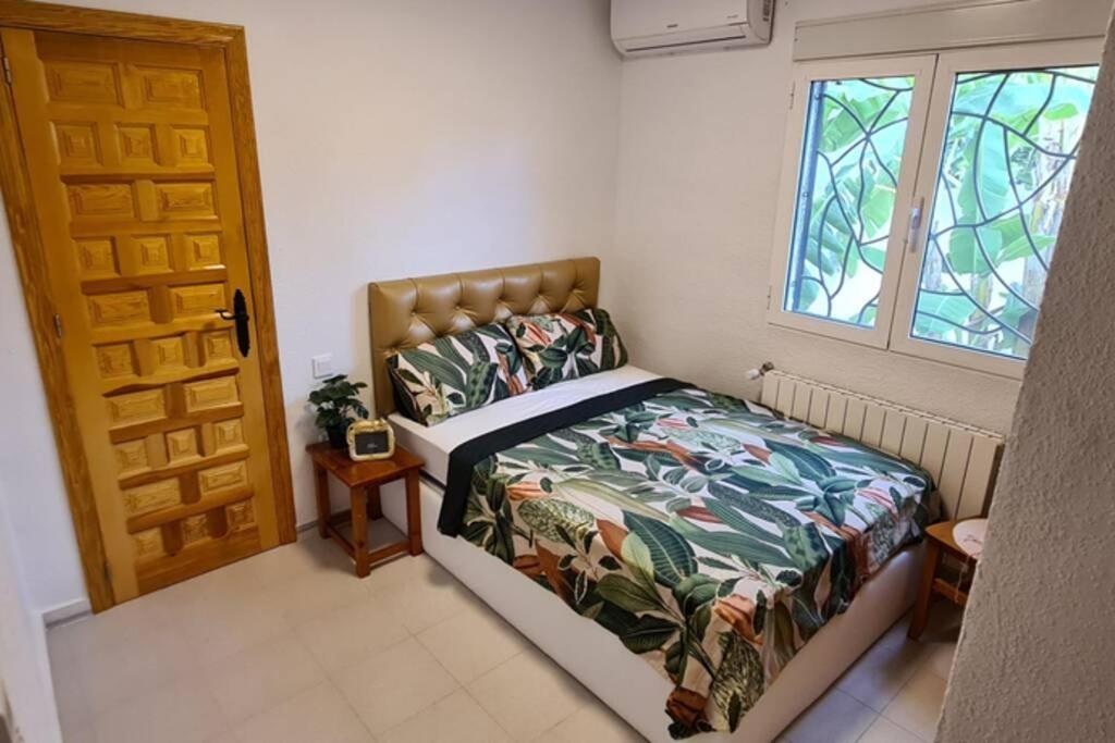 Tropical Paradise Villa In Torrevieja Exteriör bild