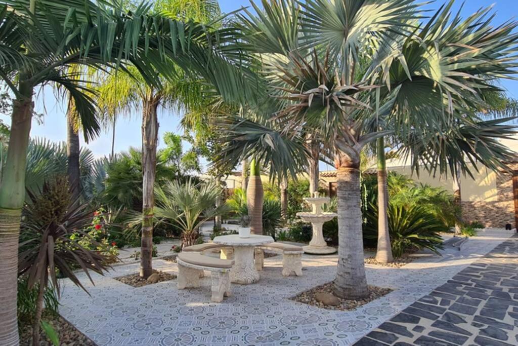 Tropical Paradise Villa In Torrevieja Exteriör bild